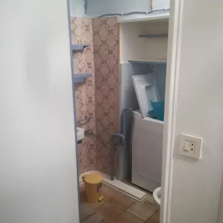 Apartment Numero 8 *